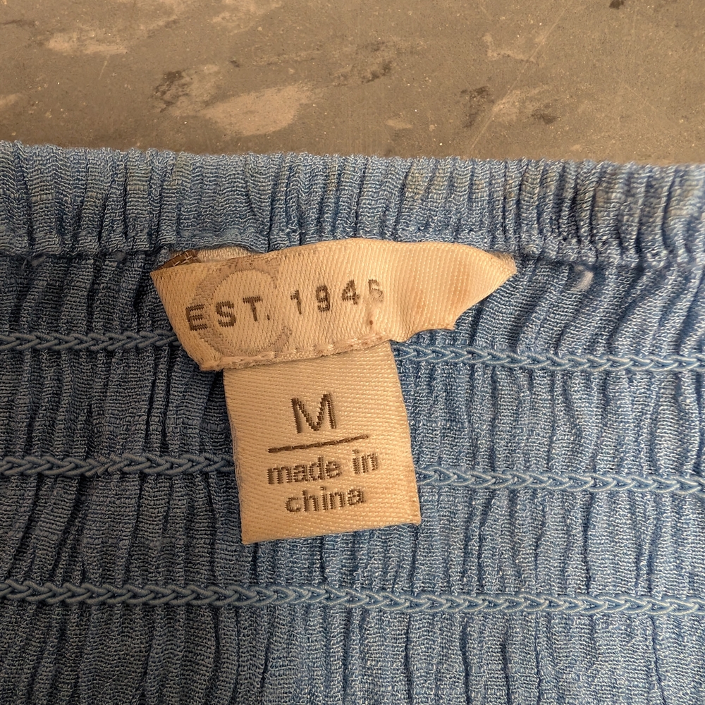 Chic Light Blue Women's Blouse - Picture 2 of 5